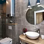 Gostinjska kuća Riva Luxury 4*
