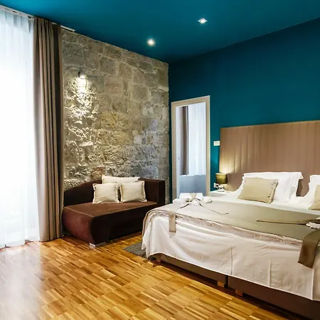 Riva Luxury Casa de hóspedes