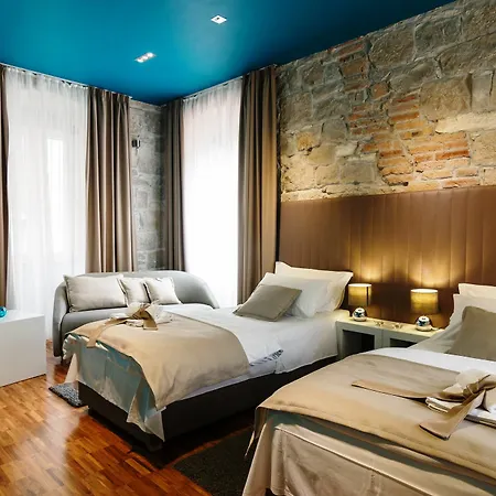Riva Luxury Casa de hóspedes 4*