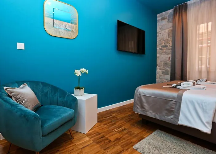 Guest house Riva Luxury 4*