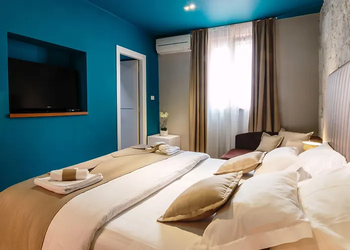 Riva Luxury 4* Split