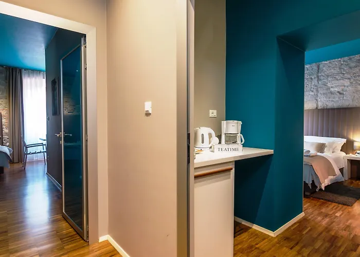 Riva Luxury Guest house 4*