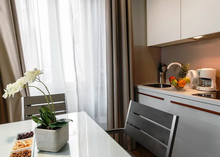 Riva Luxury Guest house 4*