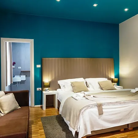 Riva Luxury 4* Split